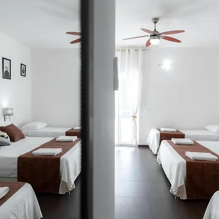 فندق مبيت وإفطار Ortensia 3*