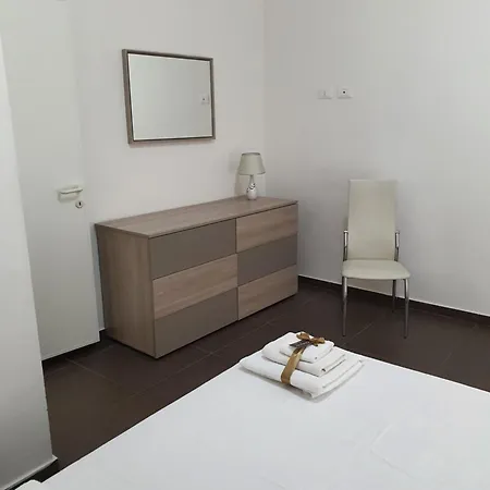 فندق مبيت وإفطار Ortensia 3*